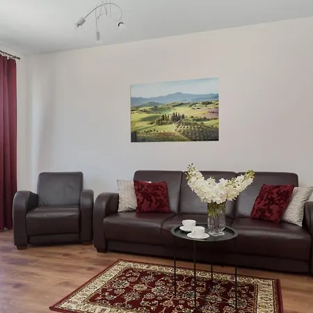Comfy With Parking & Balcony By Renters *