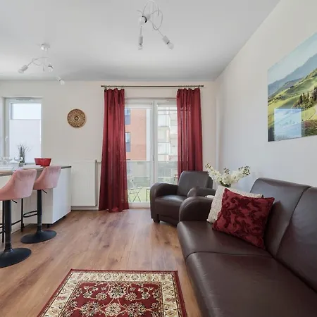 Comfy With Parking & Balcony By Renters Apartment *